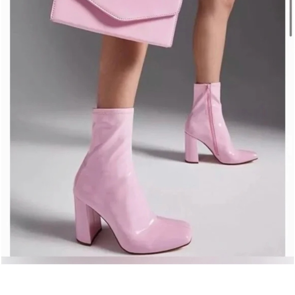 Steve Madden Boots pink size 10